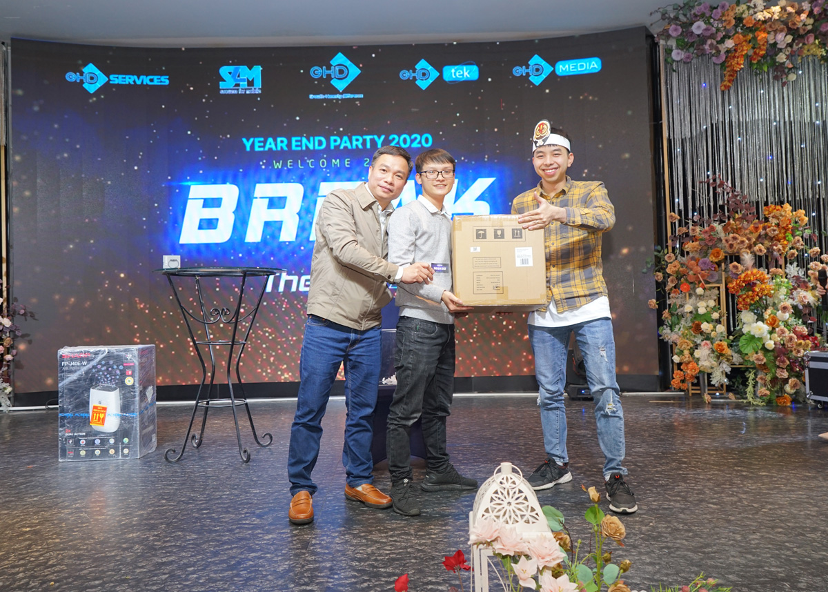 “GALA DINNER 2021 - BREAK THE LIMIT” - ĐẠI TIỆC CUỐI NĂM GHD